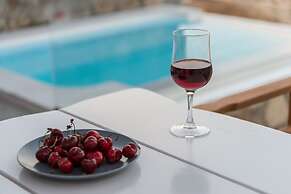 Milesian Suites