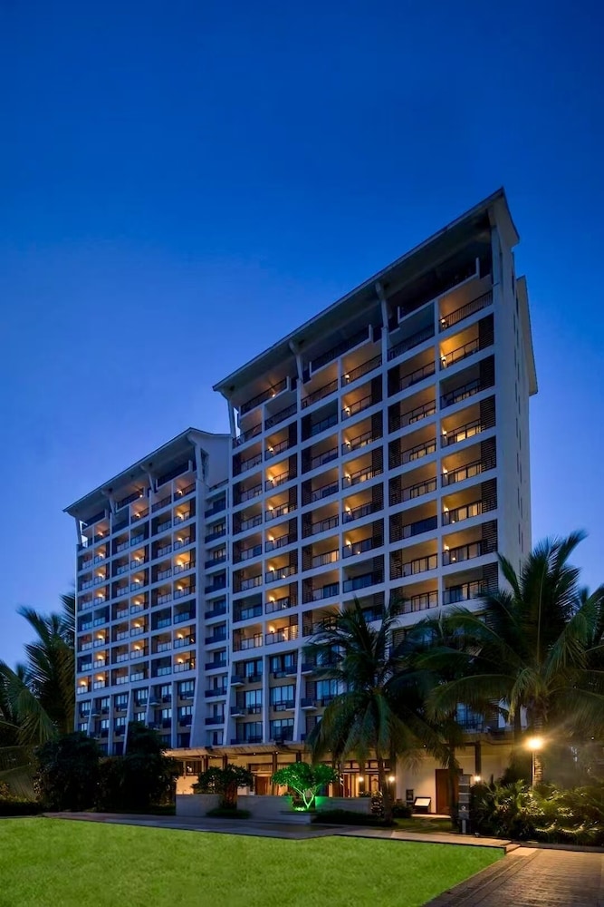 Ramada Plaza by Wyndham Sanya Bay