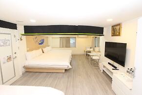 HF Keelung