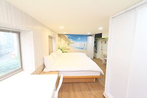 HF Keelung