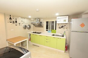 HF Keelung
