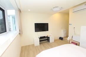 HF Keelung