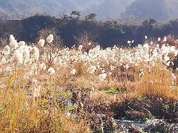 East Inn