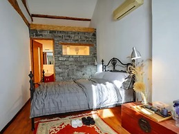 East Inn