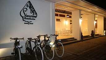 Sinom Borobudur Hotel