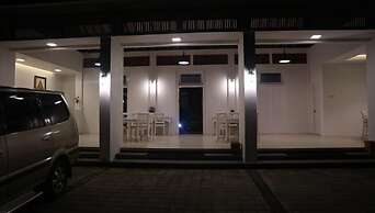 Sinom Borobudur Hotel