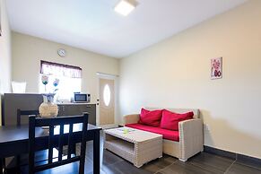 Delynne Boutique Hotel