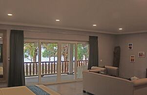Coconut Lodge