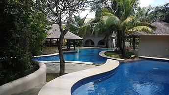 Coconut Lodge