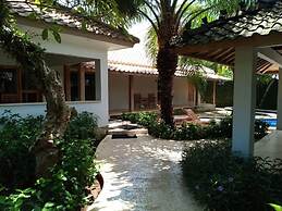 Coconut Lodge