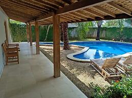 Coconut Lodge