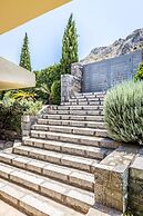 Niriides Villa