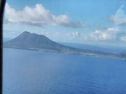 Statia Lodge