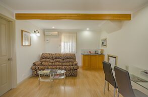 Queechy Motel