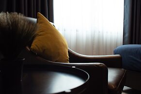 Sleep With Me Bangkok - BTS Phra Khanong