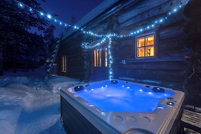 Kuukkeli Hirvas Suite