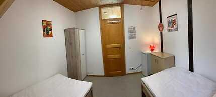 AB Apartment Objekt 122 - Hostel