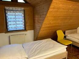 AB Apartment Objekt 122 - Hostel