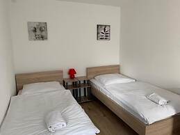 AB Apartment Objekt 122 - Hostel