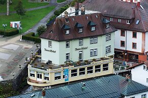 Dom Hotel