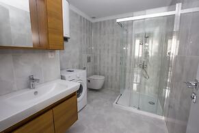 Royal Comfort Suites