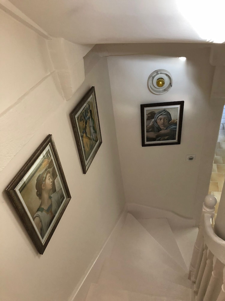 Villa Mary