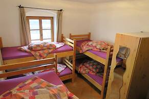 SnowBunnys BackPackers Hostel