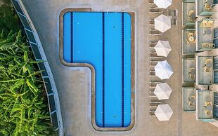 Karras Grande Resort