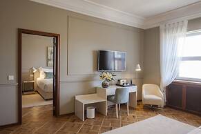 Luzeiros Suites