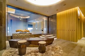 Sheraton Yunfu Xinxing Hotel