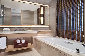 Sheraton Yunfu Xinxing Hotel