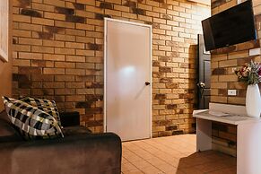 Abacus Motel