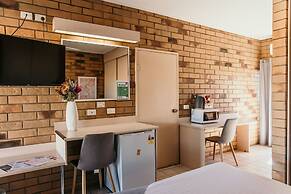 Abacus Motel