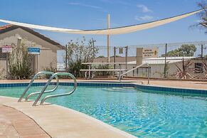 Twin Waters Caravan Park - Dawesville