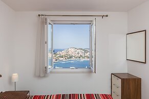 Apartment Blue Eye