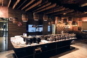 Humming Bird Hotel & Banquet