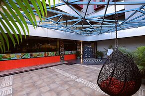 Humming Bird Hotel & Banquet