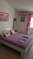 Bocin Rosso Apartments