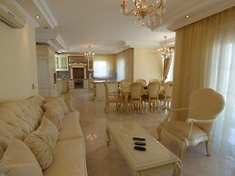 Villa Helios 11 by Elm