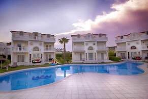 Villa Helios 3 by Elm