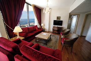 Holiday Home Suites