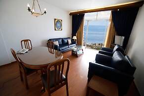 Holiday Home Suites