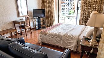 Holiday Home Suites