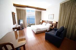 Holiday Home Suites