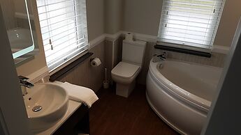 Maclean Guest House