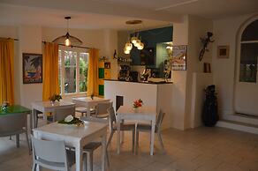 Hotel Castellamar