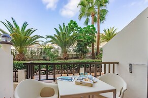 Klayman Olivina Aparthotel