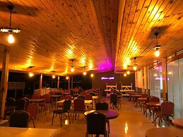 Yalim Hotel
