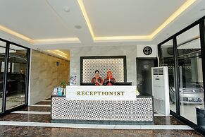 Deli Hotel