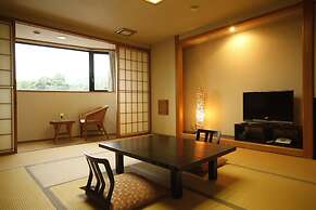 Sadasuke